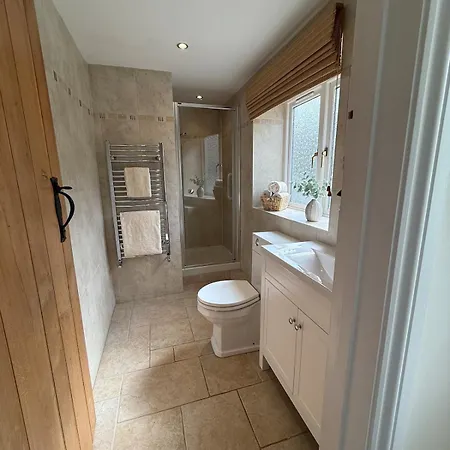 Countryside Escape With Hot Tub & Open Fire Ferienhaus Bristol